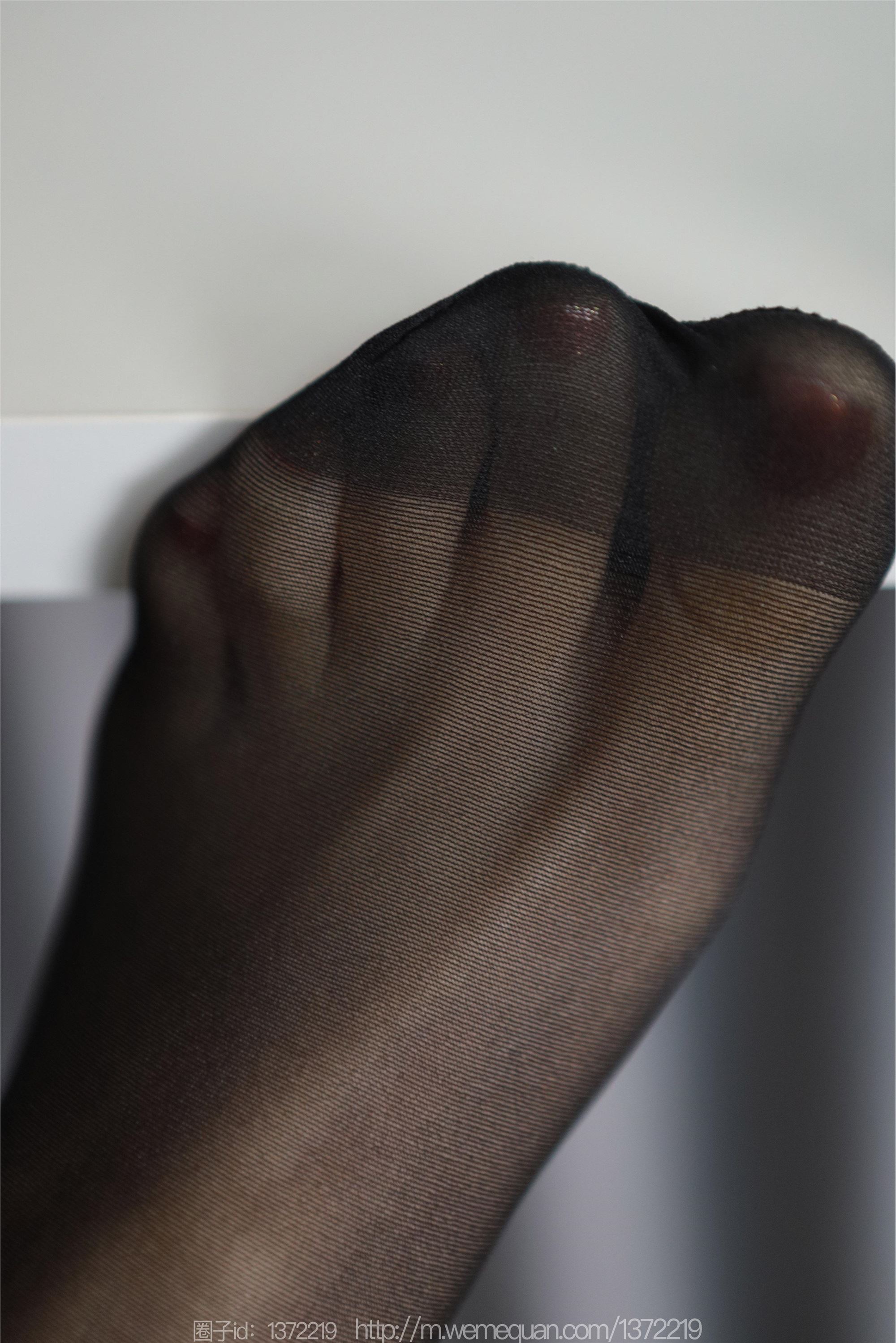 IESS异思趣向  2023.03.28 丝享家 1404 团团《纤纤细腿》